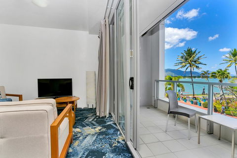 Harbour Lights Apartments - Yamba Accommodation 3