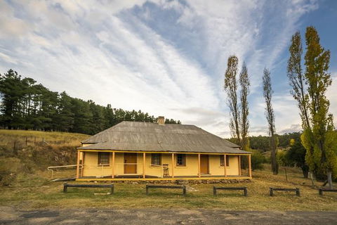 Hartley Historic Cottages - Yamba Accommodation 3