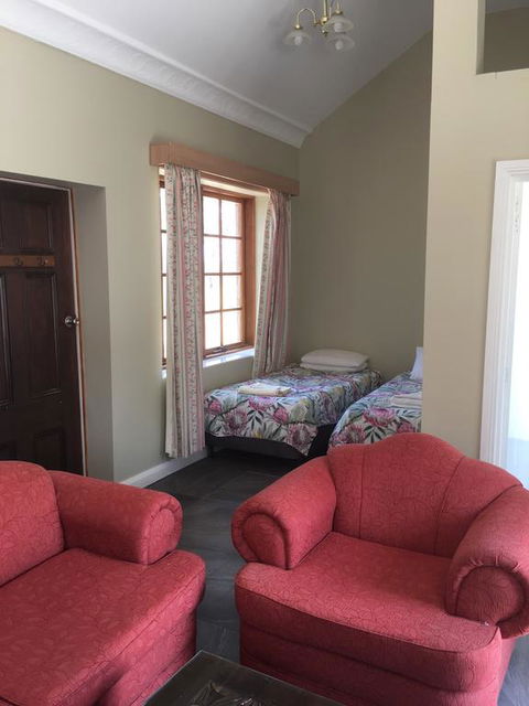 Hatchers Richmond Manor - Yamba Accommodation 3