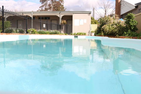 Hermitage Motel - Yamba Accommodation 0