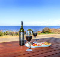 High Tide - Wallaroo Beachfront Property - Pet-Friendly - Yamba Accommodation