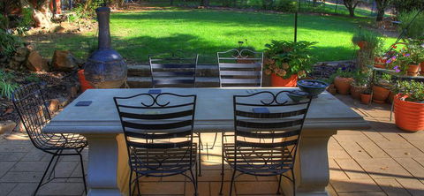 Hillview Oak B&B - Yamba Accommodation 1