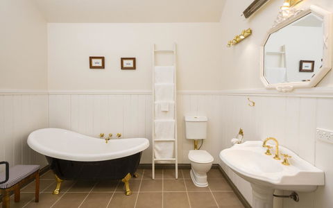 Historic Timboon House Stables & Gardens - Yamba Accommodation 3