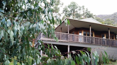 Hiview Holiday Home - Yamba Accommodation 0