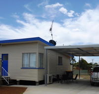 Holiday House Clermont - Yamba Accommodation