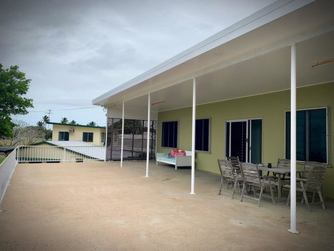 Holiday Rental - Huge House With Beach Views - Yamba Accommodation 2