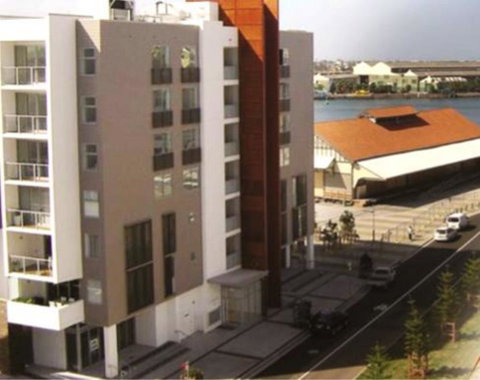 Honeysuckle Executive Suites - Yamba Accommodation 1