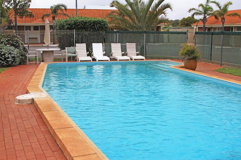 Hospitality Geraldton, SureStay By Best Western - Yamba Accommodation 0