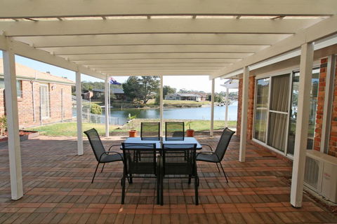 Island Paradise On Dotterel - Yamba Accommodation 3