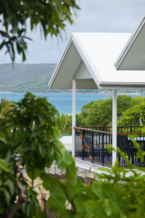 Island Villas & Apartments - Yamba Accommodation 3