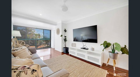 Island Vista - Yamba Accommodation 1