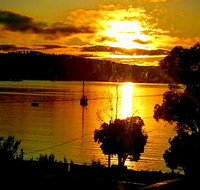 Islandview Beachhouse - 60m down driveway to Beach Dover Tasmania - Yamba Accommodation