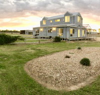 Jackaleah Farm Stay - Yamba Accommodation