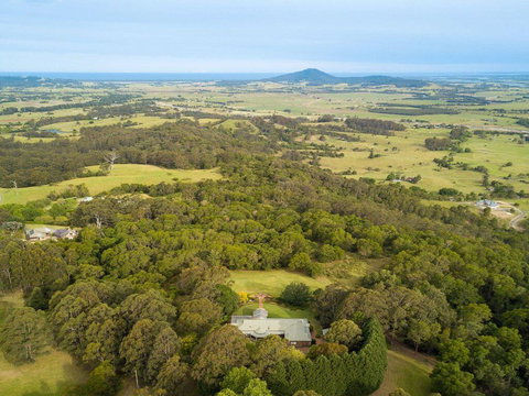 Jaspers Brush - Tranquil Gardens & Stunning Views - Yamba Accommodation 1