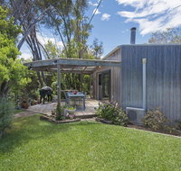 Just Beachy Beach House - Pet Friendly - Yamba Accommodation