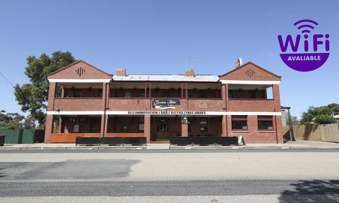 Kaneira Hotel - Yamba Accommodation 0