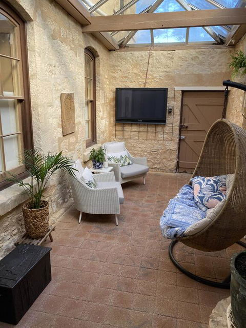 Karatta Beach Cottage - Yamba Accommodation 3