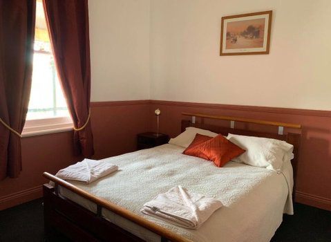Kellys Top Pub - Yamba Accommodation 1