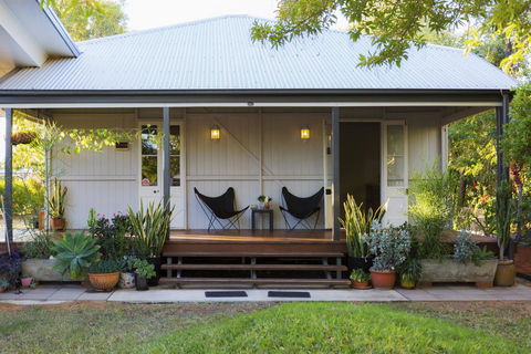 Kenilworth Cottage Barcaldine - Yamba Accommodation 0