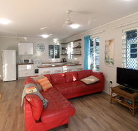 Kennedy Cottage - Yamba Accommodation