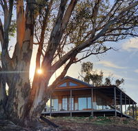 Kestrel Nest EcoHut - Yamba Accommodation