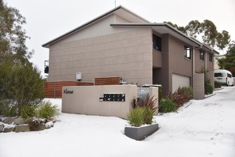 Khione 1 - Modern & Spacious With Views Towards Lake Jindabyne & The Mountains Beyond - Yamba Accommodation 0