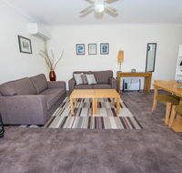Kimbriki Unit 8 - Shoal Bay - Yamba Accommodation
