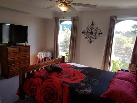 Kings Cottage - Yamba Accommodation 0