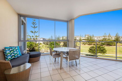 KINGSCLIFF COAST CULTURE 1208 - Yamba Accommodation 0