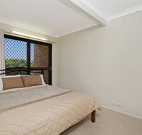 KINGSCLIFF HOLIDAY HOME ON THE HILL - SYD'S VIEW - Yamba Accommodation