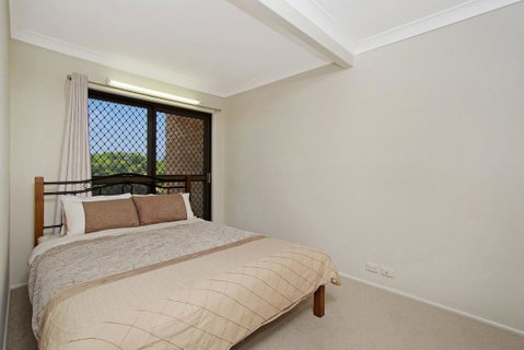 KINGSCLIFF HOLIDAY HOME ON THE HILL - SYD'S VIEW - Yamba Accommodation 0