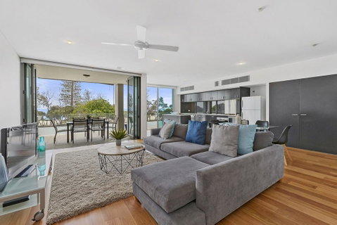KINGSCLIFF NOR NOR EAST 101 ON MARINE PARADE - Yamba Accommodation 3