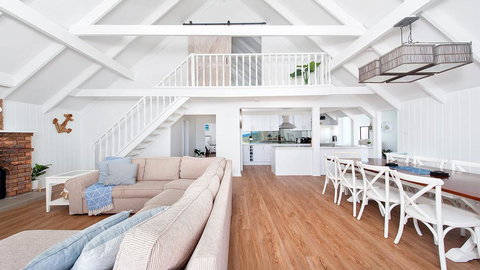 Kingsley Beach House - Boat Harbour - Yamba Accommodation 0