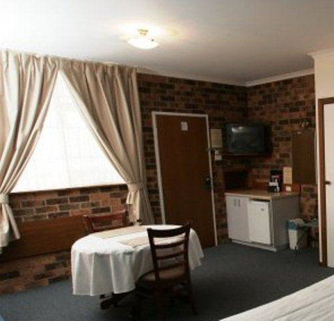 Kinross Inn - Yamba Accommodation 1