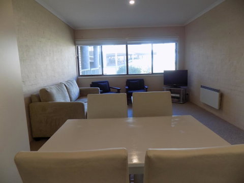 Kirwan 12 - Yamba Accommodation 1
