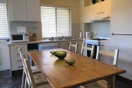 Kirwan 4, 4 Bedroom - Yamba Accommodation 2