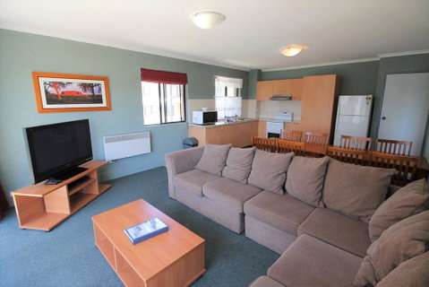 Kirwan Apartment 18 - Large Jindabyne Apartment - Yamba Accommodation 3