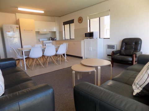 Kirwan Apartments 47 - Yamba Accommodation 3