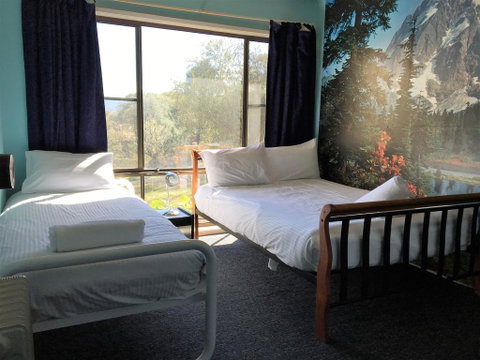 Kirwan Apartments 5 - Yamba Accommodation 3