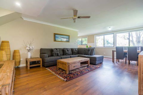 Kookaburra Retreat - Yamba Accommodation 3