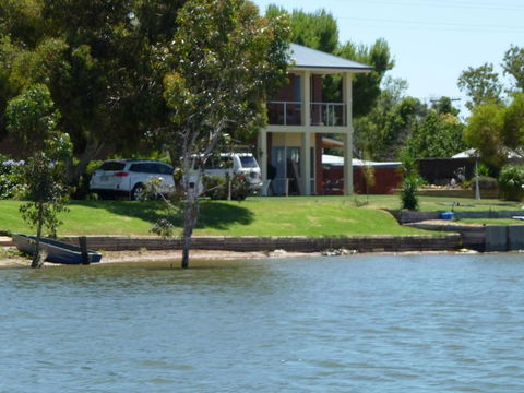 Lake Boga Waterfront Holiday House - Yamba Accommodation 0