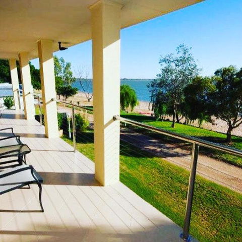 Lake Boga Waterfront Holiday House - Yamba Accommodation 3