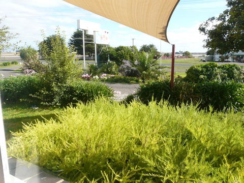 Lake Bolac Motel - Yamba Accommodation 3