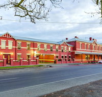 Lake Inn - Ballarat - Yamba Accommodation
