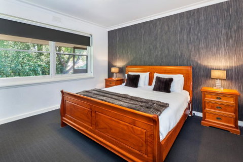 Lake Wendouree Luxury Apartments On Webster - Yamba Accommodation 2