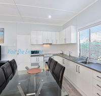 Lakeside Cabin - Yamba Accommodation