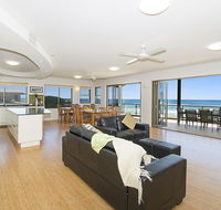 Lennox on the Beach Unit 2 - Lennox Head - Yamba Accommodation