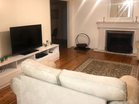 Leura Camellias - Yamba Accommodation 2