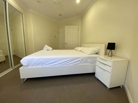 Lighthouse Apartments On The Strand - Yamba Accommodation 2