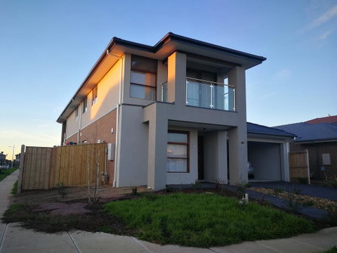 Lily Family - Yamba Accommodation 0
